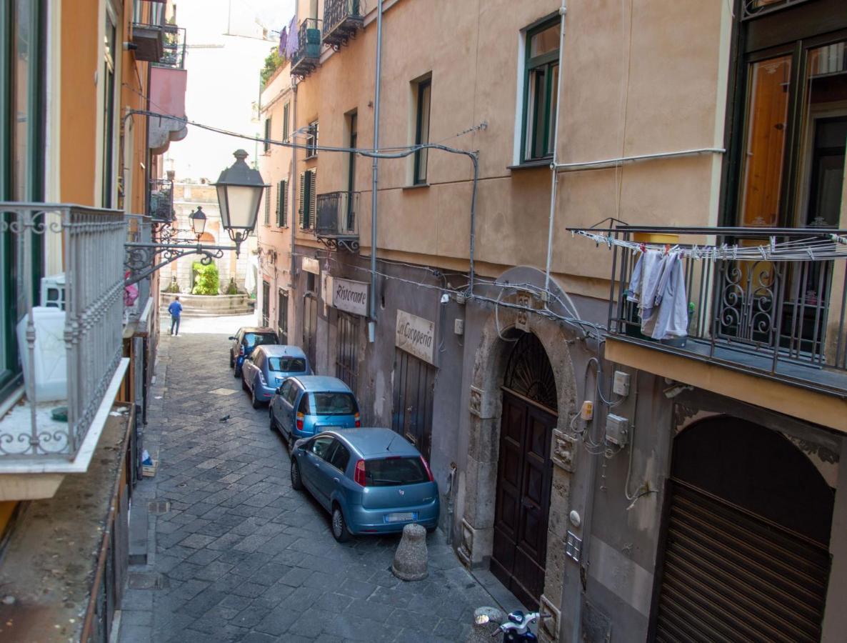 Ferienwohnung Luxury House Dogana 37 Salerno Exterior foto